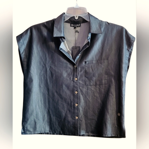 Cuple Short Sleeve Button Up  Black Denim Shirt. Made in Spain. Size Small. - Picture 1 of 6